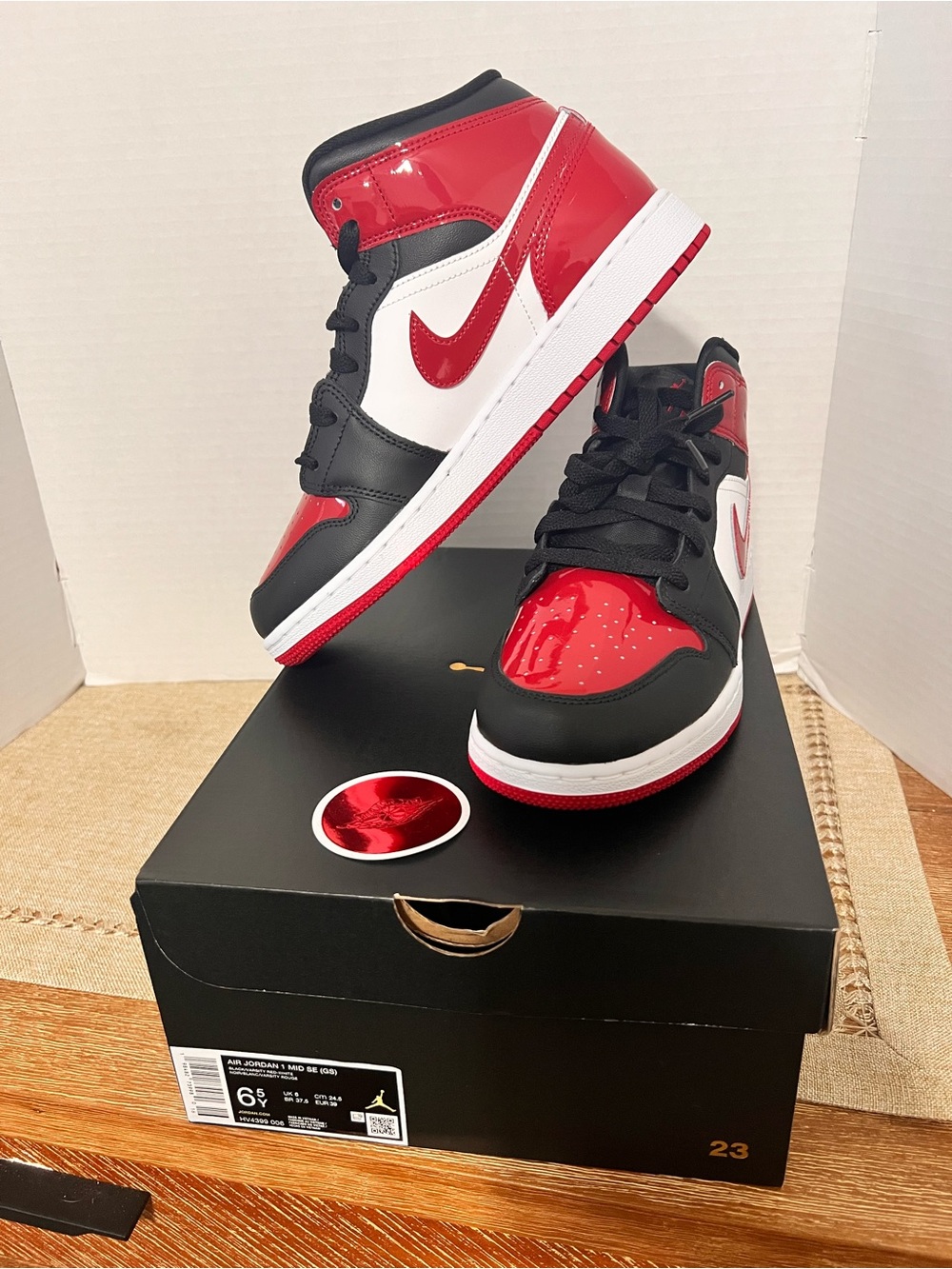 Kids Nike Air Jordan 1 Mid - Red, Black & White